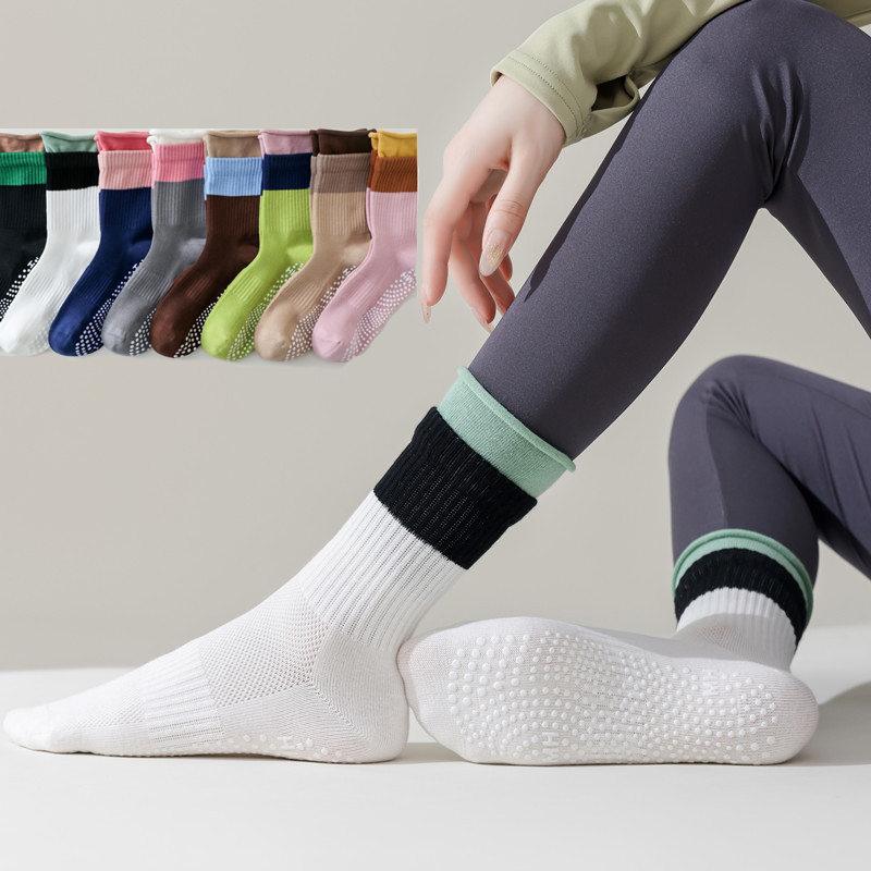 シリコーンノンスリップヨガソックス女性カラーマッチングジムフ - Medias Para Pilates Y Yoga のレビューと価格