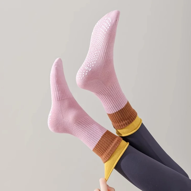 シリコーンノンスリップヨガソックス女性カラーマッチングジムフ - Medias Para Pilates Y Yoga のレビューと価格